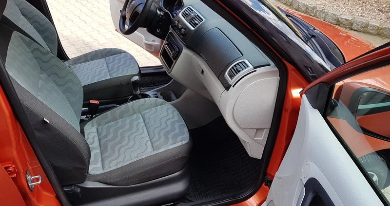 Skoda Fabia cena 15900 przebieg: 125000, rok produkcji 2007 z Strzegom małe 742